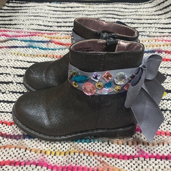 Juicy Couture Rhinestone Toddler Boots size 7 Lil Naples style Brown and Grey